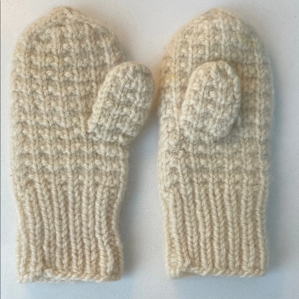 Vintage Cozy Cream Knit Hat and Mittens Set for Kids